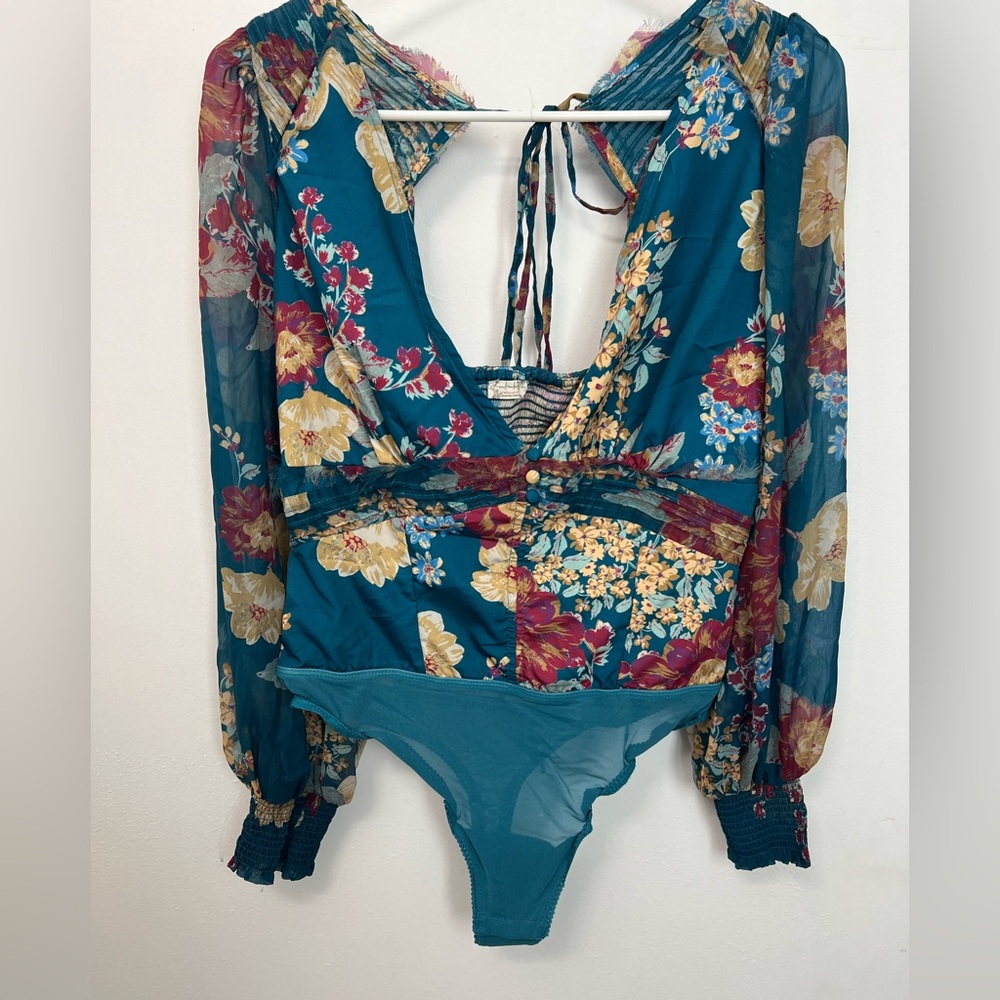 NWOT Intimately x FP Floral Teal V-Neck Long Sleeve Bodysuit